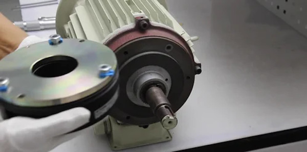 Установка тормоза INTORQ BFK458 на вал двигателя